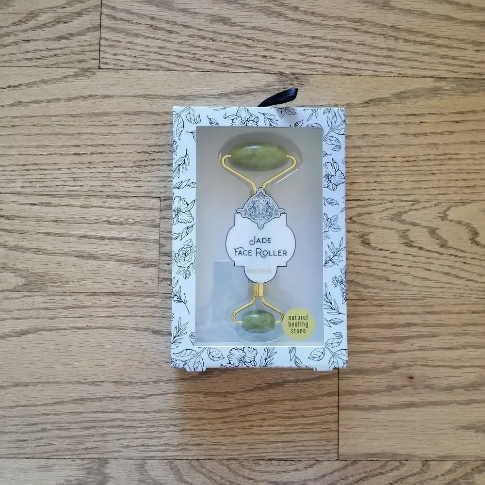 Jade Face Roller New Open Box